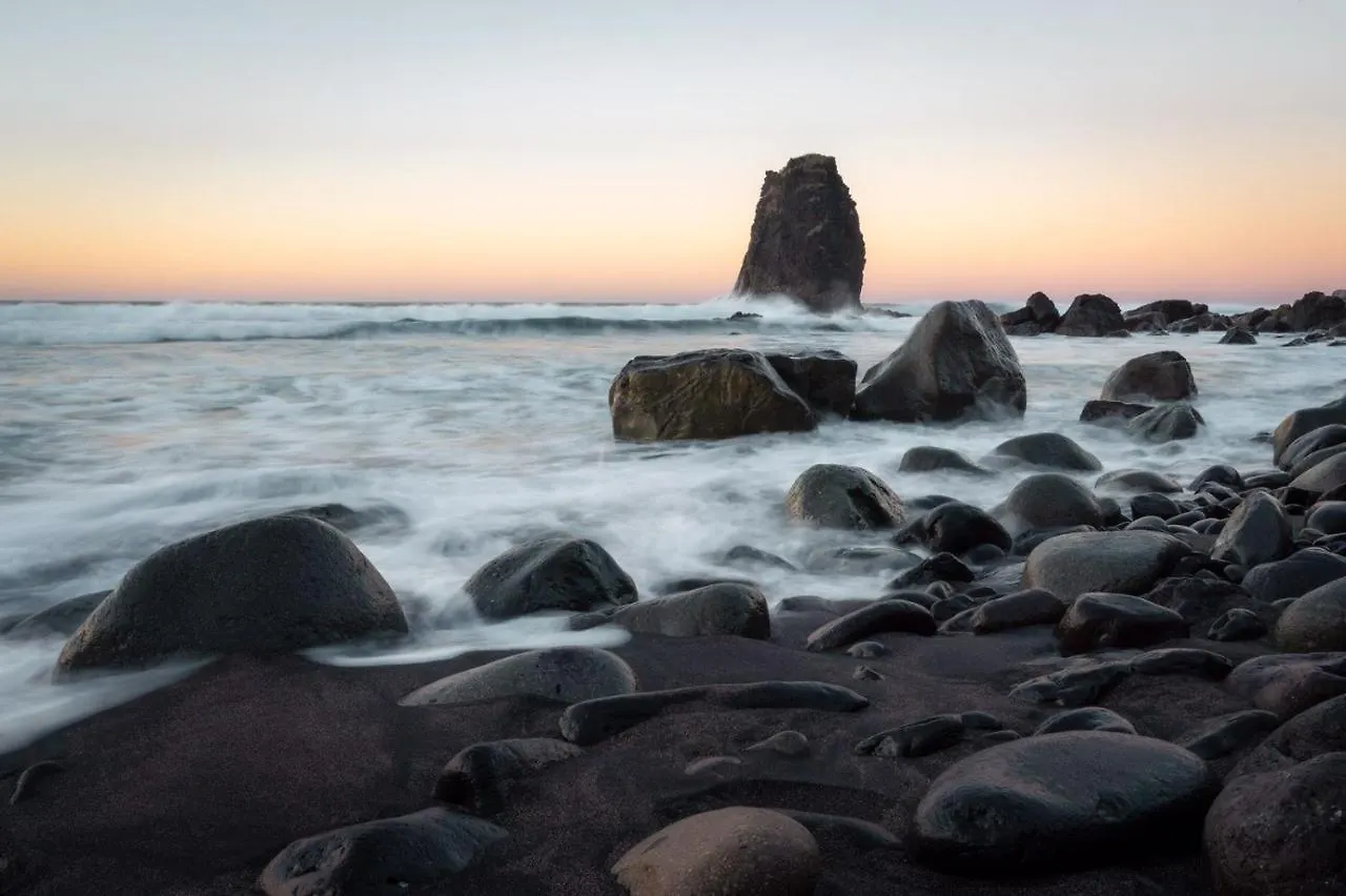New Apartment In Tenerife Costa Del Silencio