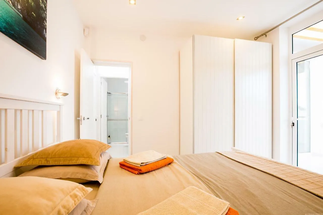 New Apartment In Tenerife Costa Del Silencio